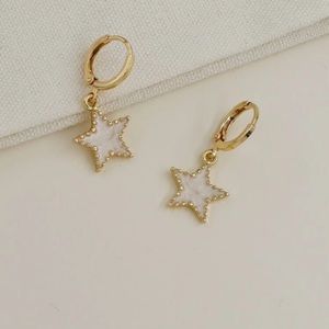 ✨Gold Star Earrings